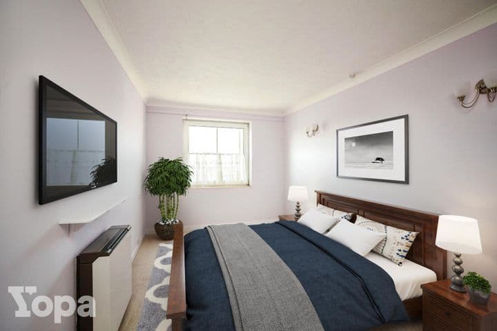 1 bedroom house for sale in Maidstone, United Kingdom - Image 4