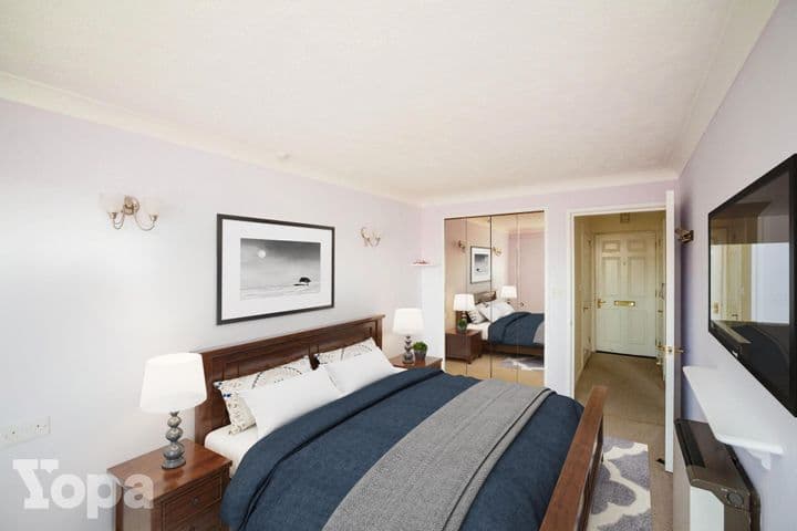 1 bedroom house for sale in Maidstone, United Kingdom - Image 9