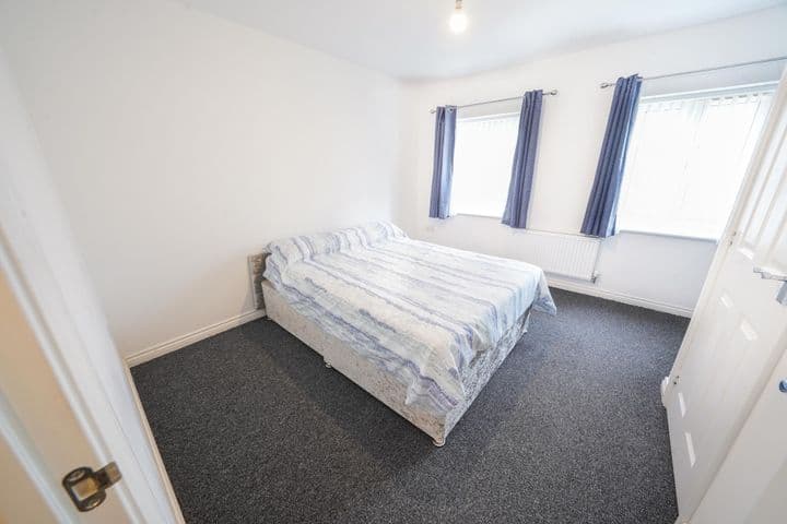 2 bedrooms house for sale in Llanelli, United Kingdom - Image 9