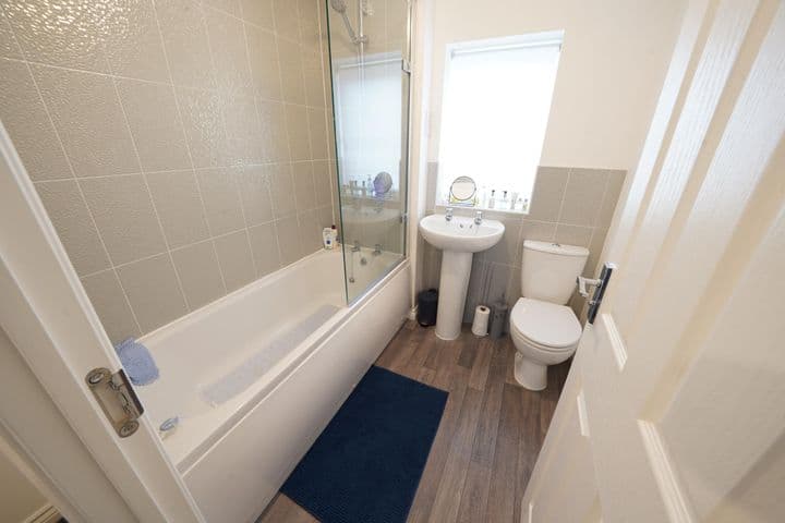 2 bedrooms house for sale in Llanelli, United Kingdom - Image 12