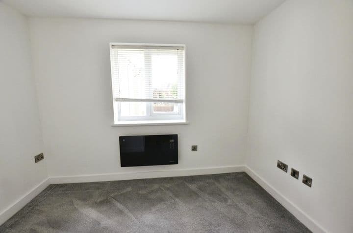 2 bedrooms apartment for sale in Sheffield, United Kingdom - Image 10