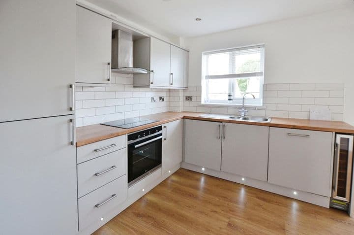 2 bedrooms apartment for sale in Sheffield, United Kingdom - Image 3