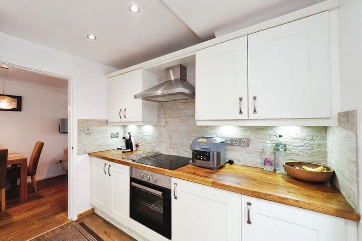 3 bedrooms house for sale in Nottingham, United Kingdom - Image 2