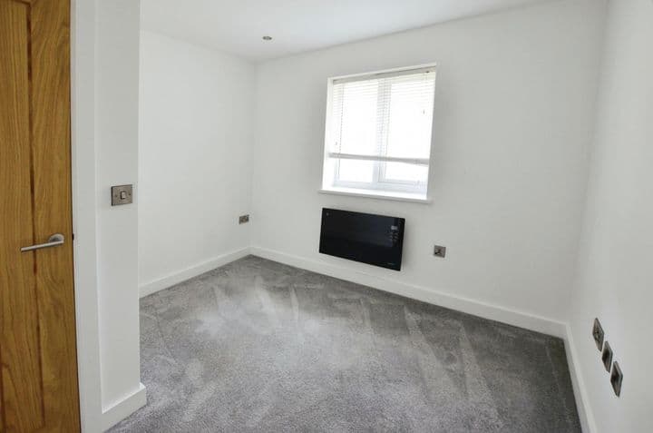 2 bedrooms apartment for sale in Sheffield, United Kingdom - Image 11