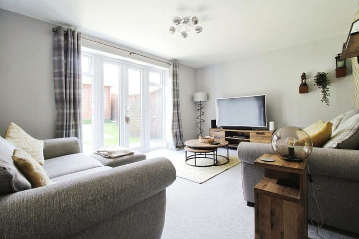 4 bedrooms house for sale in Wakefield, United Kingdom - Image 3