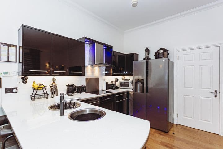 3 bedrooms apartment for sale in Dumfries and Galloway, United Kingdom - Image 9