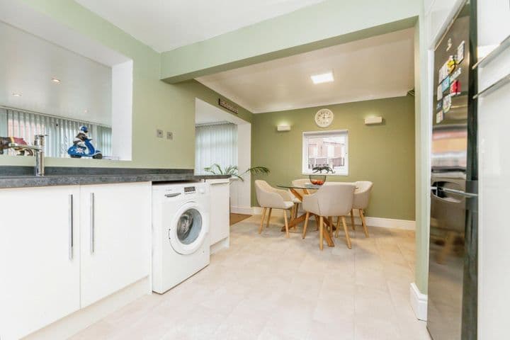 3 bedrooms house for sale in Barnsley, United Kingdom - Image 8