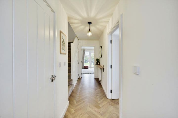 4 bedrooms house for sale in Rochester, United Kingdom - Image 5