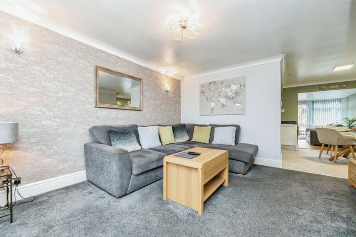 3 bedrooms house for sale in Barnsley, United Kingdom - Image 5