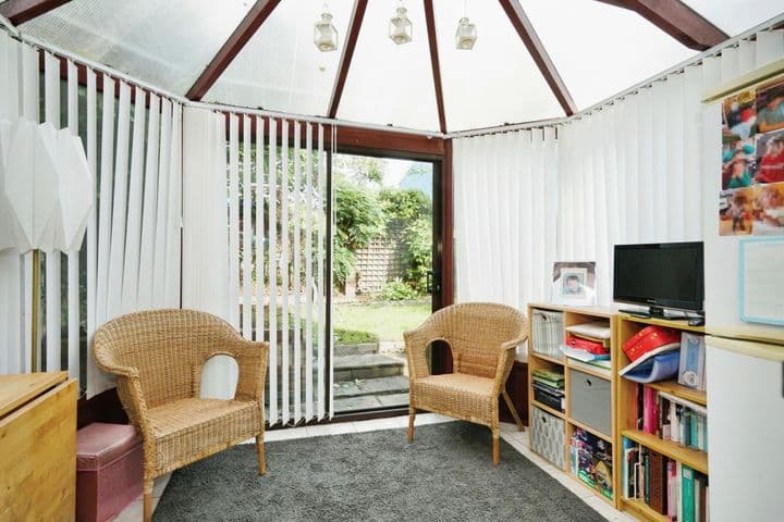 3 bedrooms house for sale in Manchester, United Kingdom - Image 3