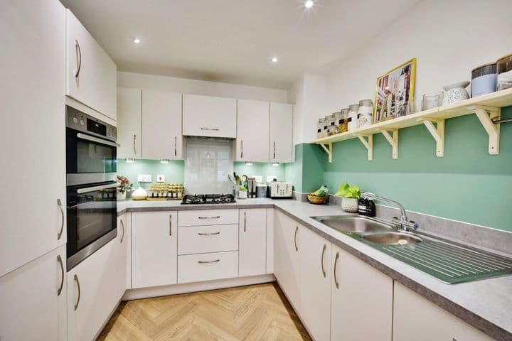 4 bedrooms house for sale in Rochester, United Kingdom - Image 6