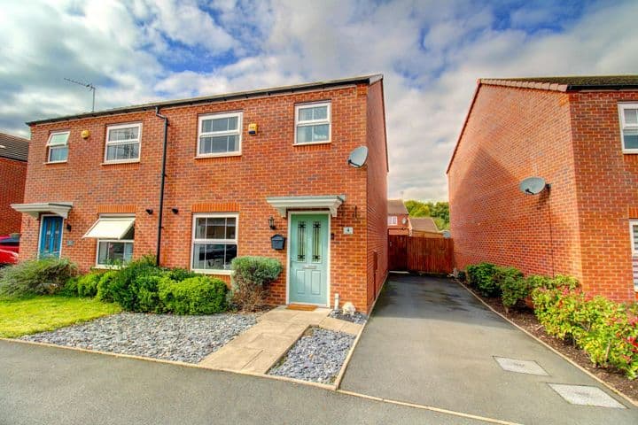 3 bedrooms house for sale in Norton Canes, United Kingdom - Image 2