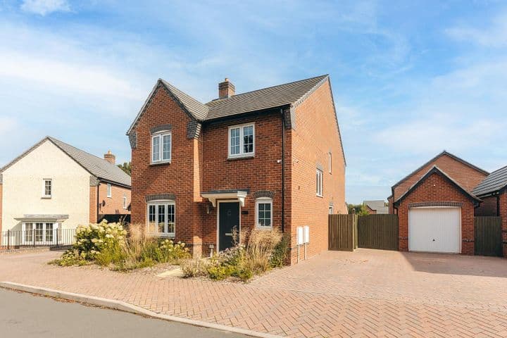 4 bedrooms house for sale in Telford, United Kingdom - Image 2