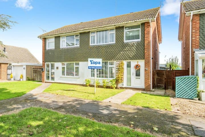 3 bedrooms house for sale in Bognor Regis, United Kingdom - Image 2