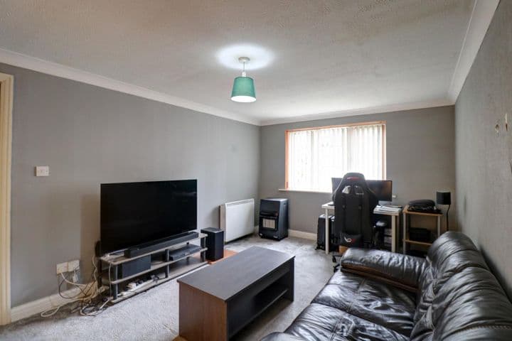 2 bedrooms apartment for sale in Blackpool, United Kingdom - Image 3