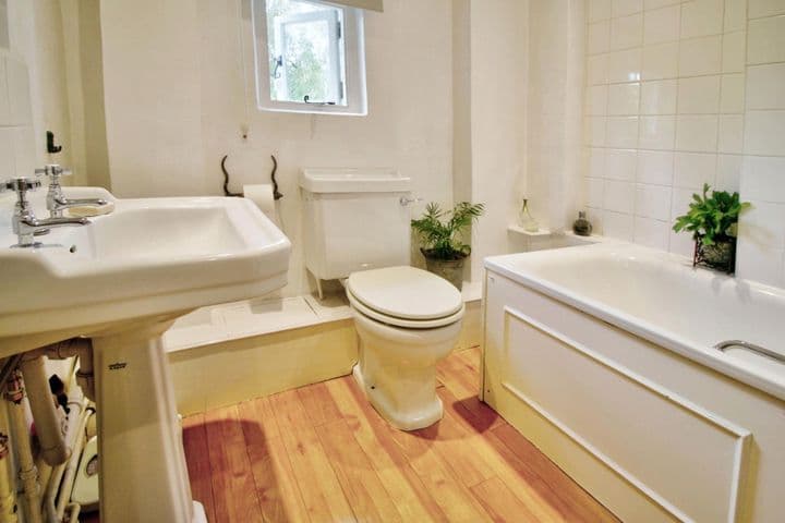 3 bedrooms house for sale in Edenbridge, United Kingdom - Image 12