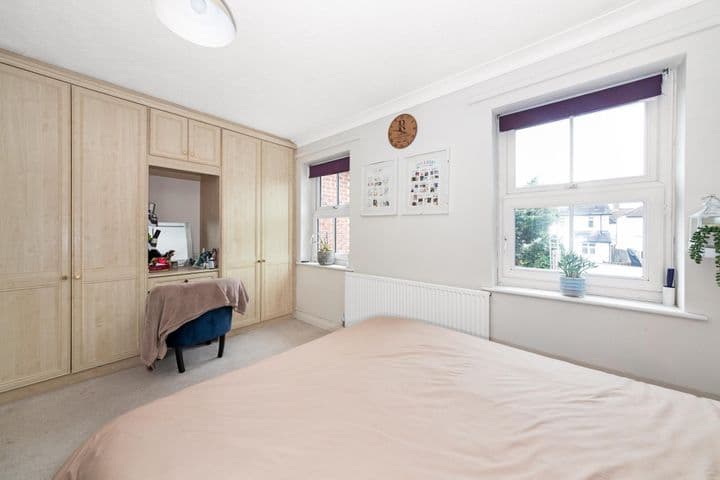 3 bedrooms house for sale in Croydon, United Kingdom - Image 11