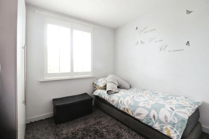 2 bedrooms apartment for sale in Chelmsford, United Kingdom - Image 9