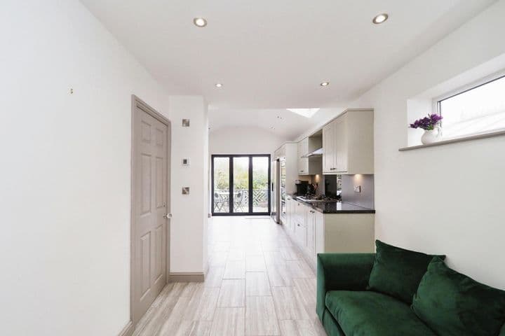 2 bedrooms house for sale in Nottingham, United Kingdom - Image 8