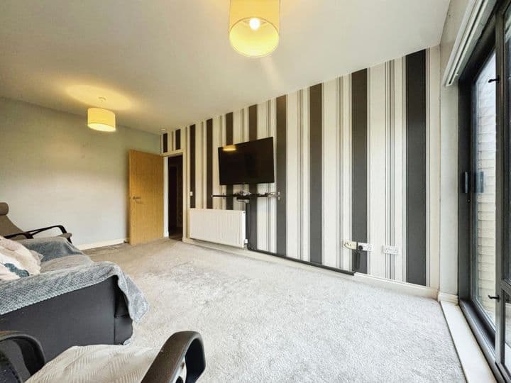 2 bedrooms apartment for sale in Glasgow, United Kingdom - Image 5