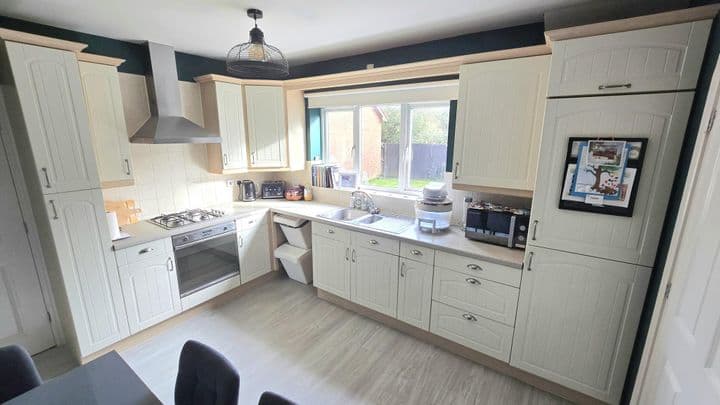 3 bedrooms house for sale in Cardiff, United Kingdom - Image 4