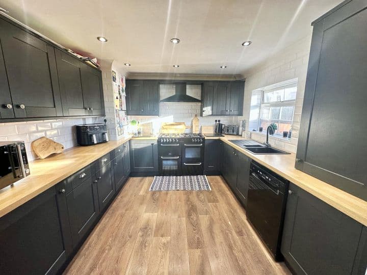 4 bedrooms house for sale in Middlesbrough, United Kingdom - Image 4