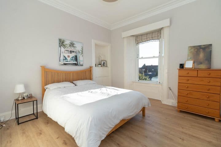 2 bedrooms apartment for sale in Dundee, United Kingdom - Image 8