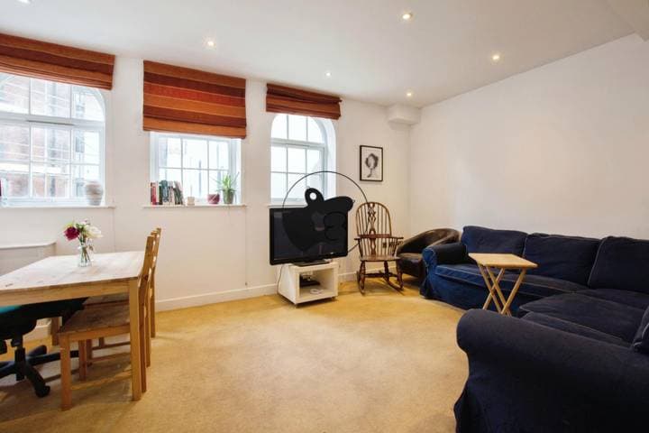 2 bedrooms apartment for sale in Nottingham, United Kingdom - Image 10