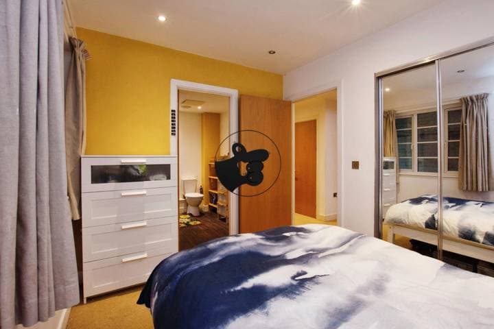 2 bedrooms apartment for sale in Nottingham, United Kingdom - Image 13