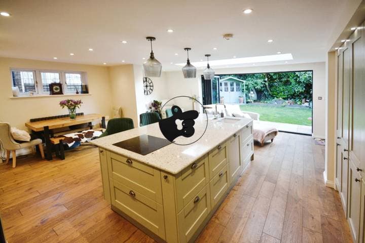 3 bedrooms house for sale in Welwyn Garden City, United Kingdom - Image 3