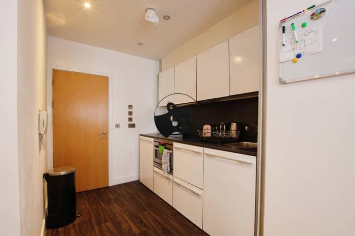 2 bedrooms apartment for sale in Nottingham, United Kingdom - Image 12