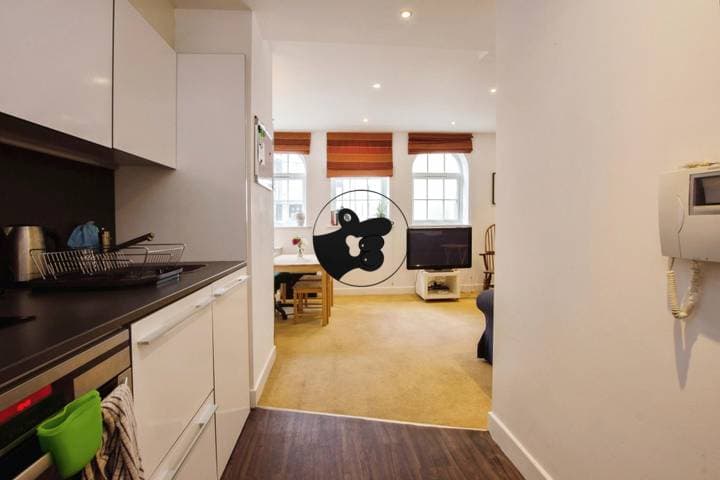 2 bedrooms apartment for sale in Nottingham, United Kingdom - Image 11