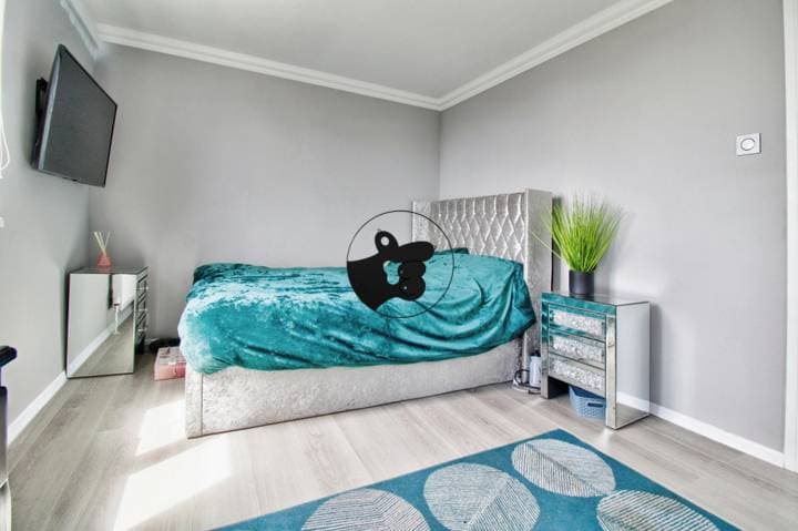 3 bedrooms house for sale in Romford, United Kingdom - Image 12