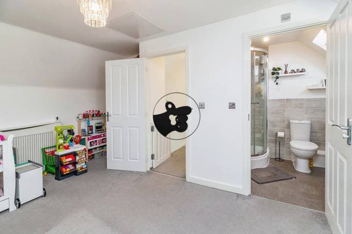 3 bedrooms house for sale in Bedford, United Kingdom - Image 16