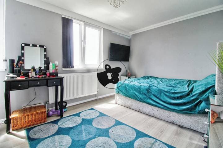 3 bedrooms house for sale in Romford, United Kingdom - Image 14