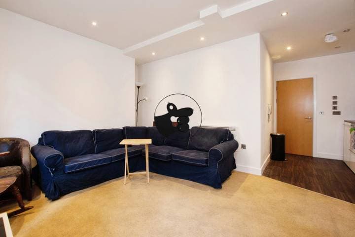 2 bedrooms apartment for sale in Nottingham, United Kingdom - Image 8