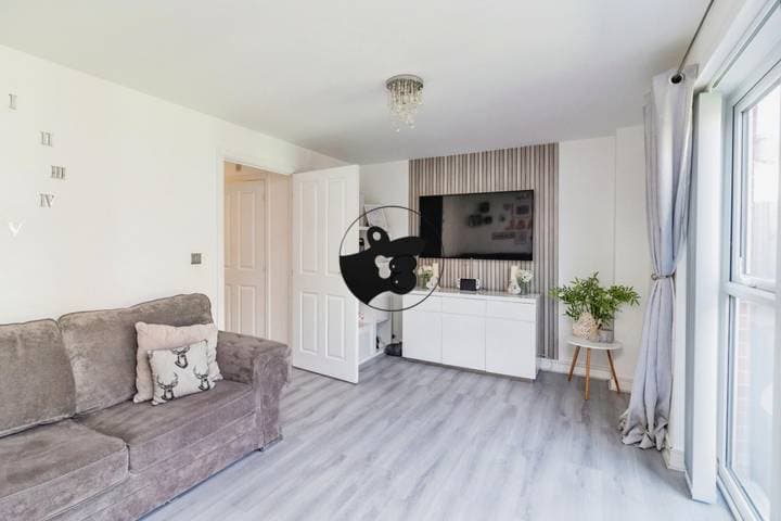 3 bedrooms house for sale in Bedford, United Kingdom - Image 8