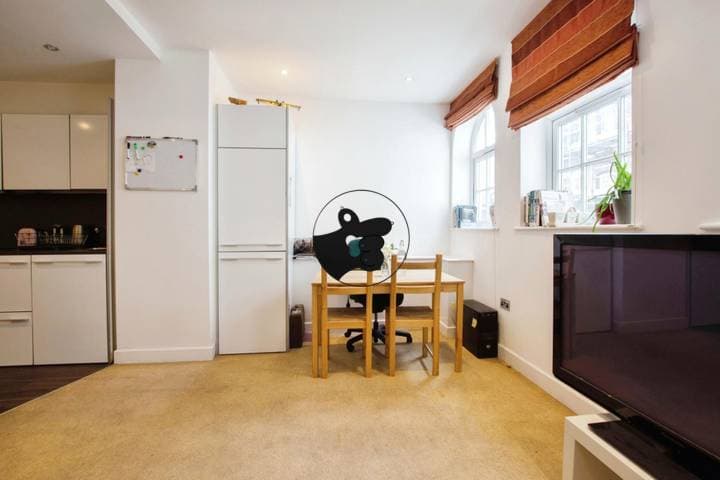 2 bedrooms apartment for sale in Nottingham, United Kingdom - Image 7