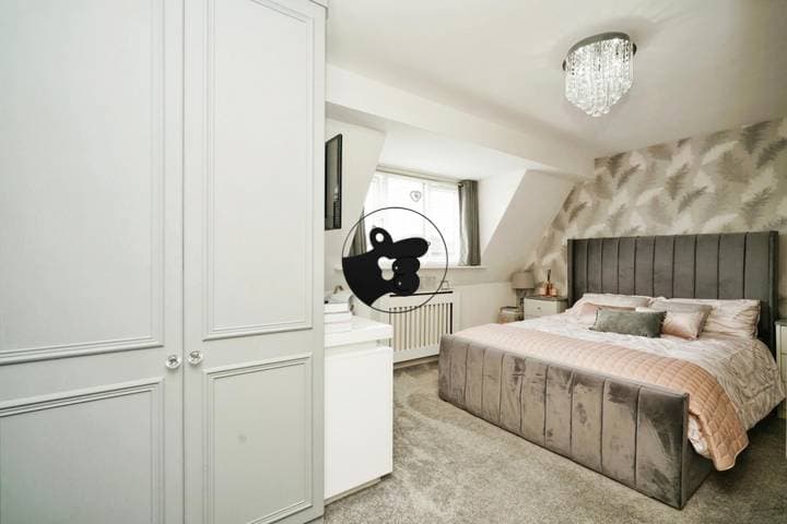 4 bedrooms house for sale in Manchester, United Kingdom - Image 15