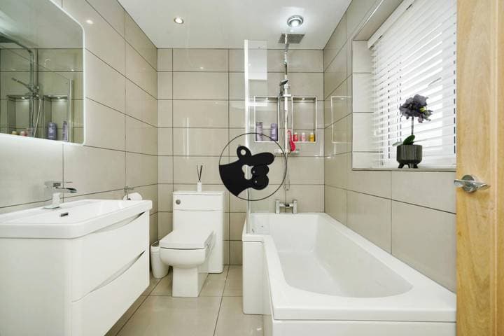 4 bedrooms house for sale in Manchester, United Kingdom - Image 20