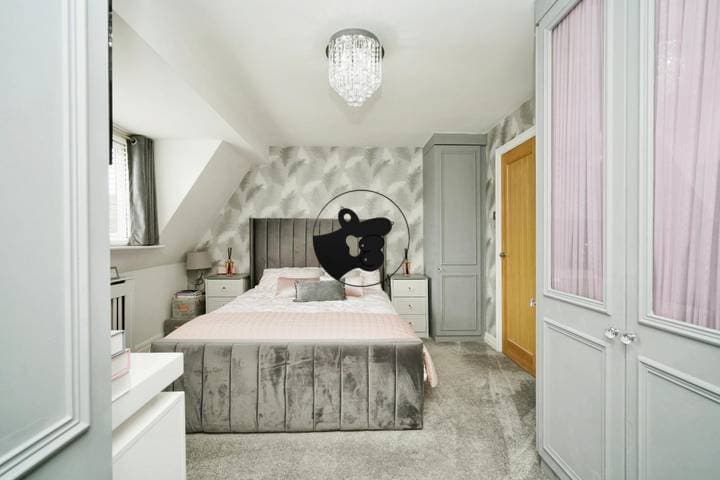 4 bedrooms house for sale in Manchester, United Kingdom - Image 16