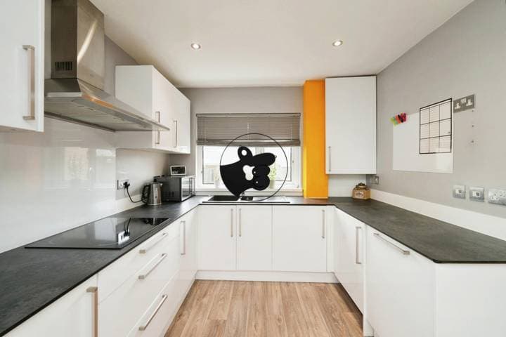 2 bedrooms house for sale in Caldicot, United Kingdom - Image 7