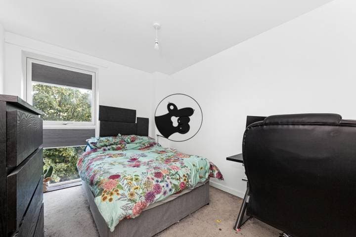 1 bedroom apartment for sale in London, United Kingdom - Image 12