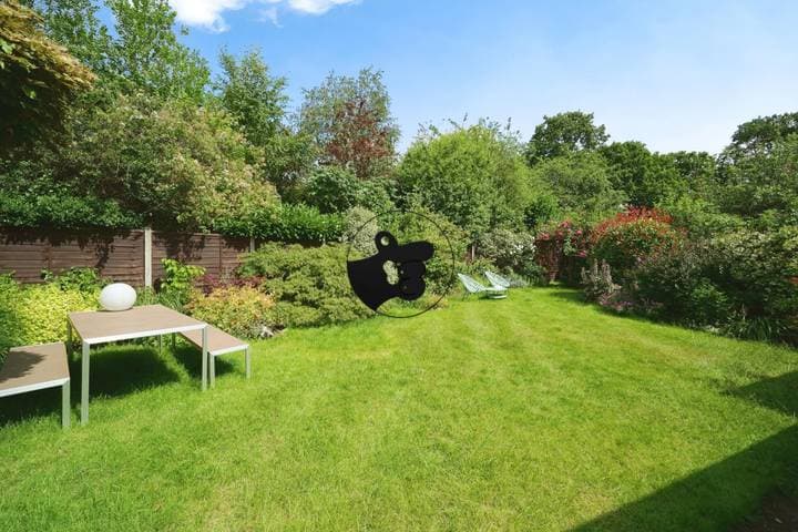 3 bedrooms house for sale in Walton-On-Thames, United Kingdom - Image 16