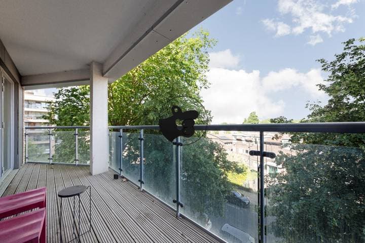 1 bedroom apartment for sale in London, United Kingdom - Image 10