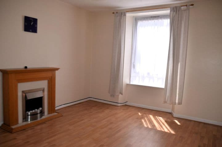 2 bedrooms apartment for sale in Aberdeen, United Kingdom - Image 3