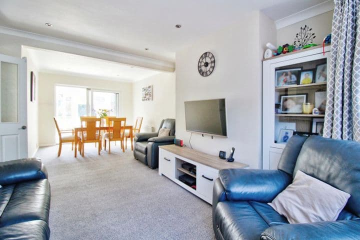 3 bedrooms house for sale in Romford, United Kingdom - Image 8