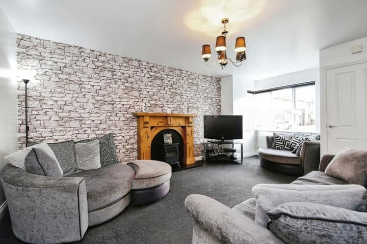 3 bedrooms house for sale in Newcastle Upon Tyne, United Kingdom - Image 3