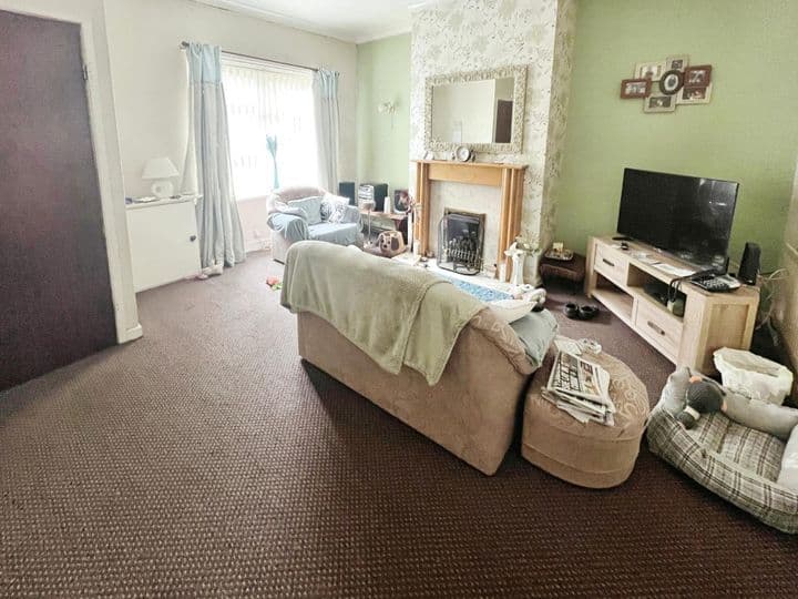 4 bedrooms house for sale in Stoke-On-Trent, United Kingdom - Image 3