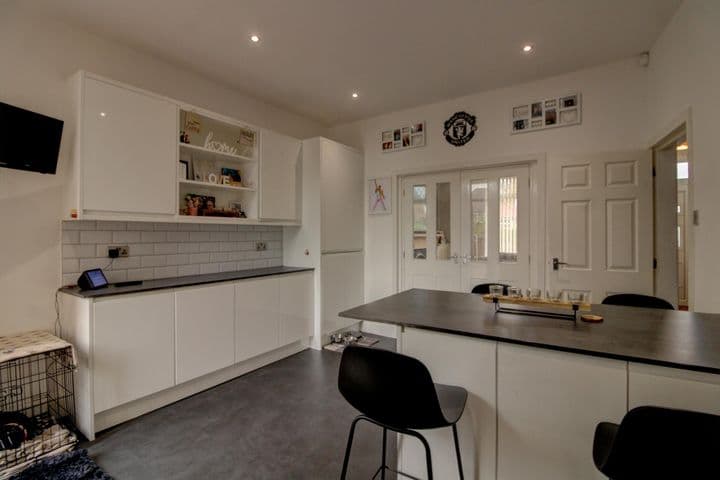 2 bedrooms house for sale in Manchester, United Kingdom - Image 6